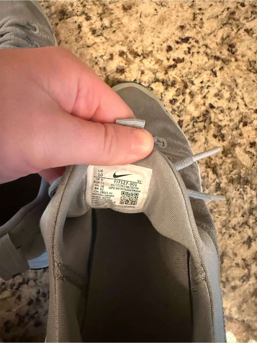 Nike free metcon 6 sage green size 10